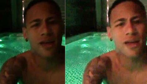 Jogador Neymar aparece em vídeo pelado batendo punheta